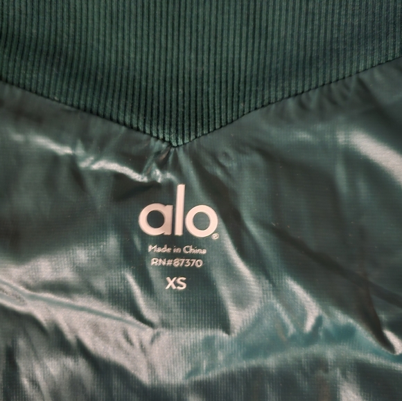 Alo yoga Green Vest Size Extra Small - Picture 6 of 9